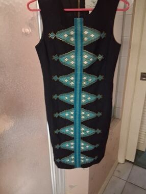 Anthropologie Tabitha Diamond Sheath Dress, Size 2 Black Blue Embroidered
